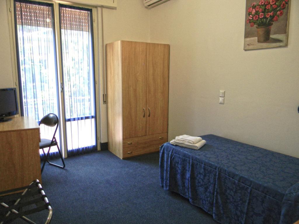Hotel Villa Serena Castrocaro Terme Room photo
